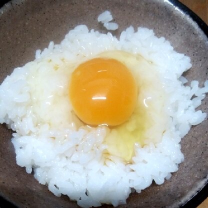 今日の卵かけごはんは焼き肉のタレで♪美味しー♪レシピありがとうございます♪(^.^)